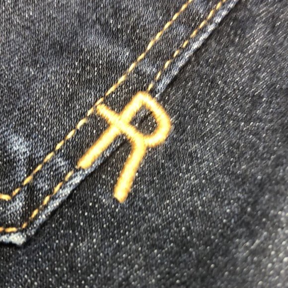 LIKE NEW RICH & SKINNY JEANS 26x29 ⭐️ - Picture 11 of 12